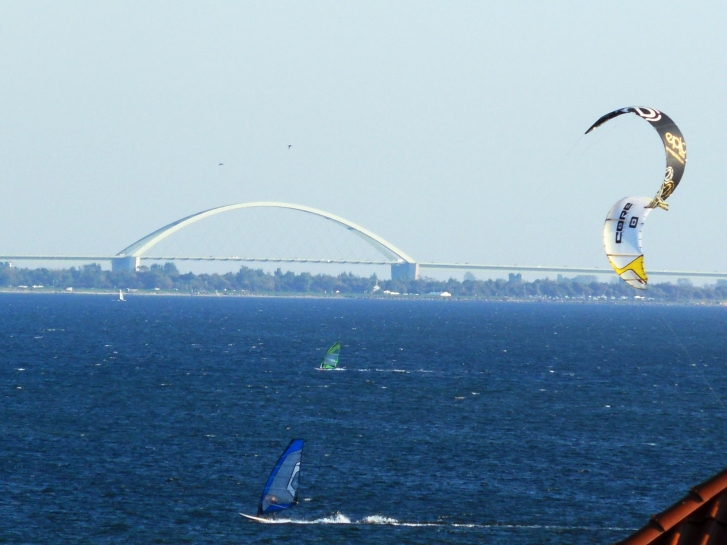 Sundbr�cke Windsurfer